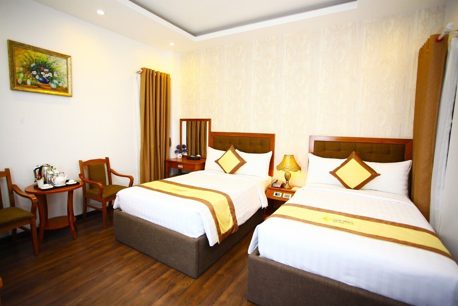 SUPERIOR, TWIN BEDS