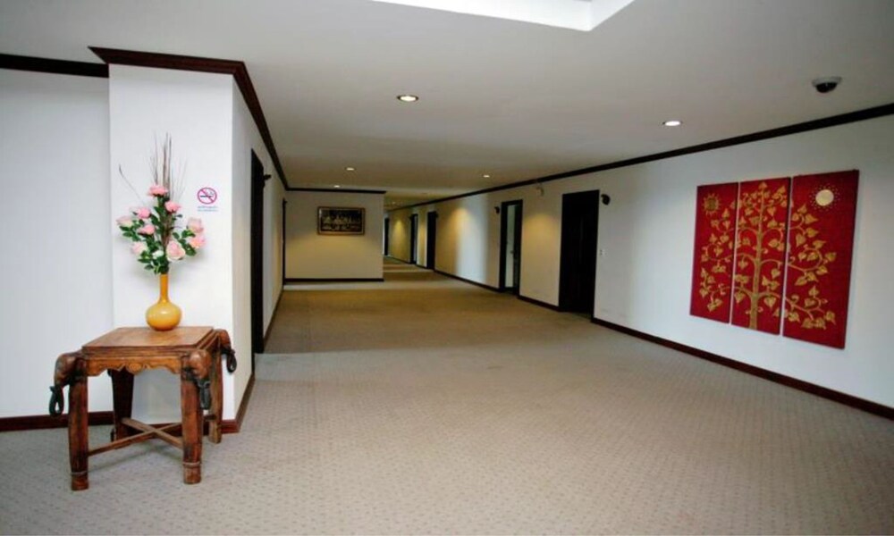 Arawan Riverside Hotel 15/65