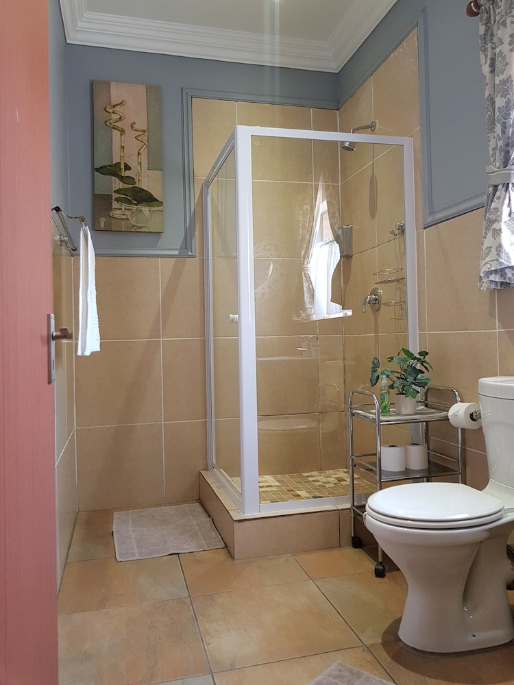 Citrus Lane Guesthouse 48/50
