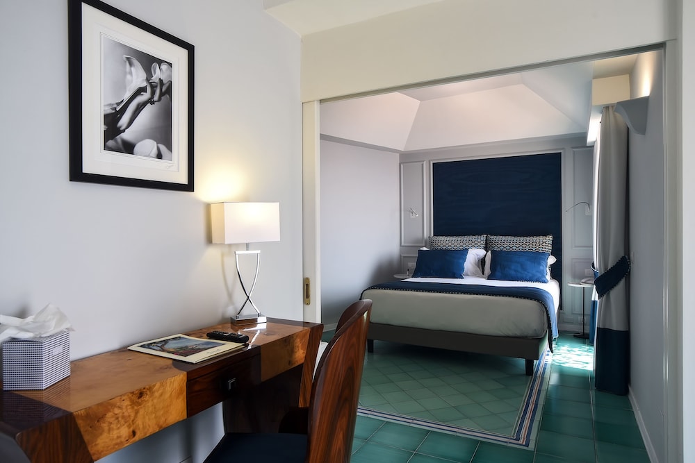 Miramalfi Hotel 30/85