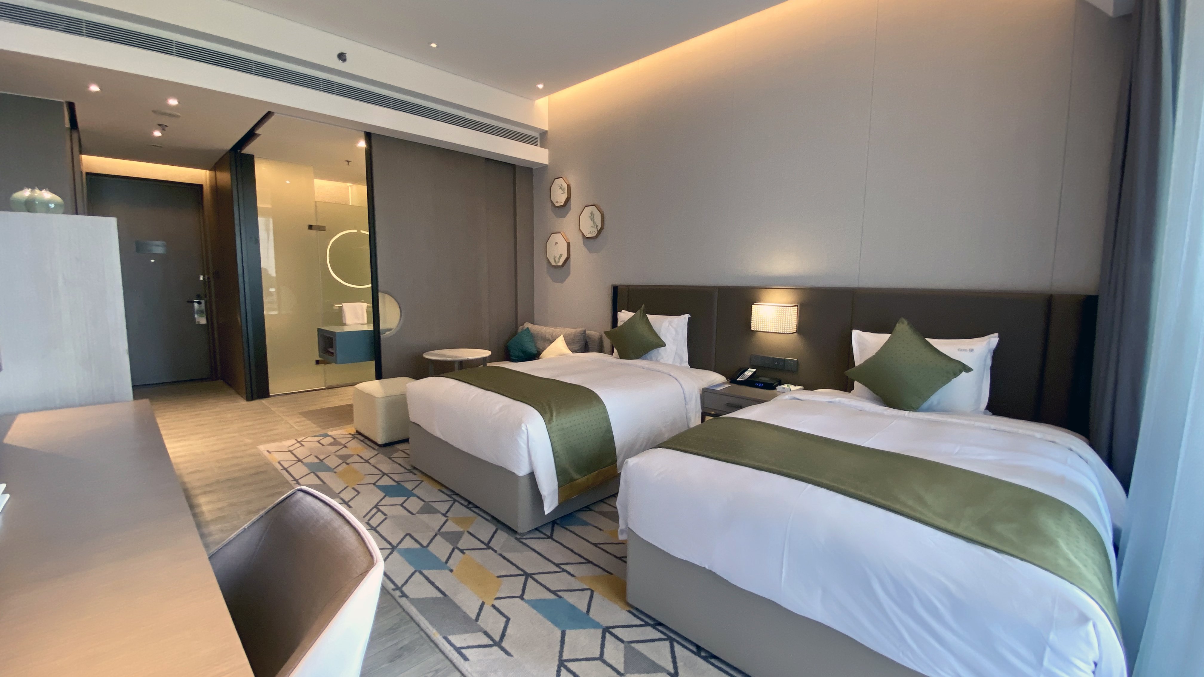 Standard, Twin Beds