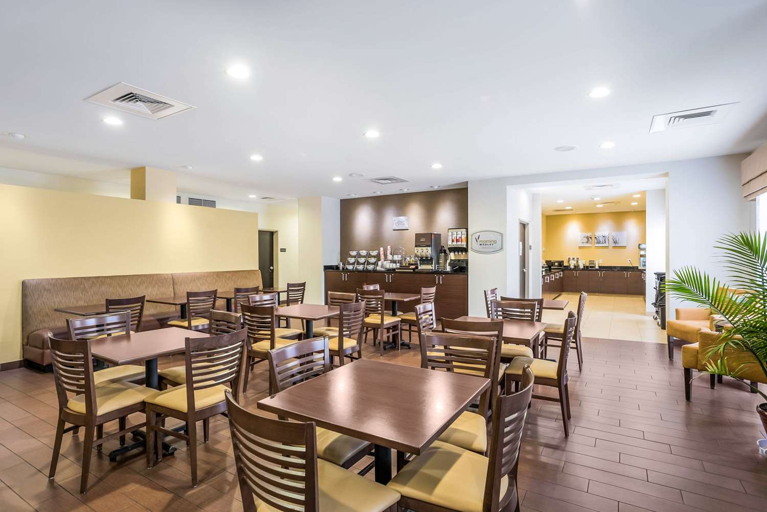 Sleep Inn and Suites Hannibal West 13/19