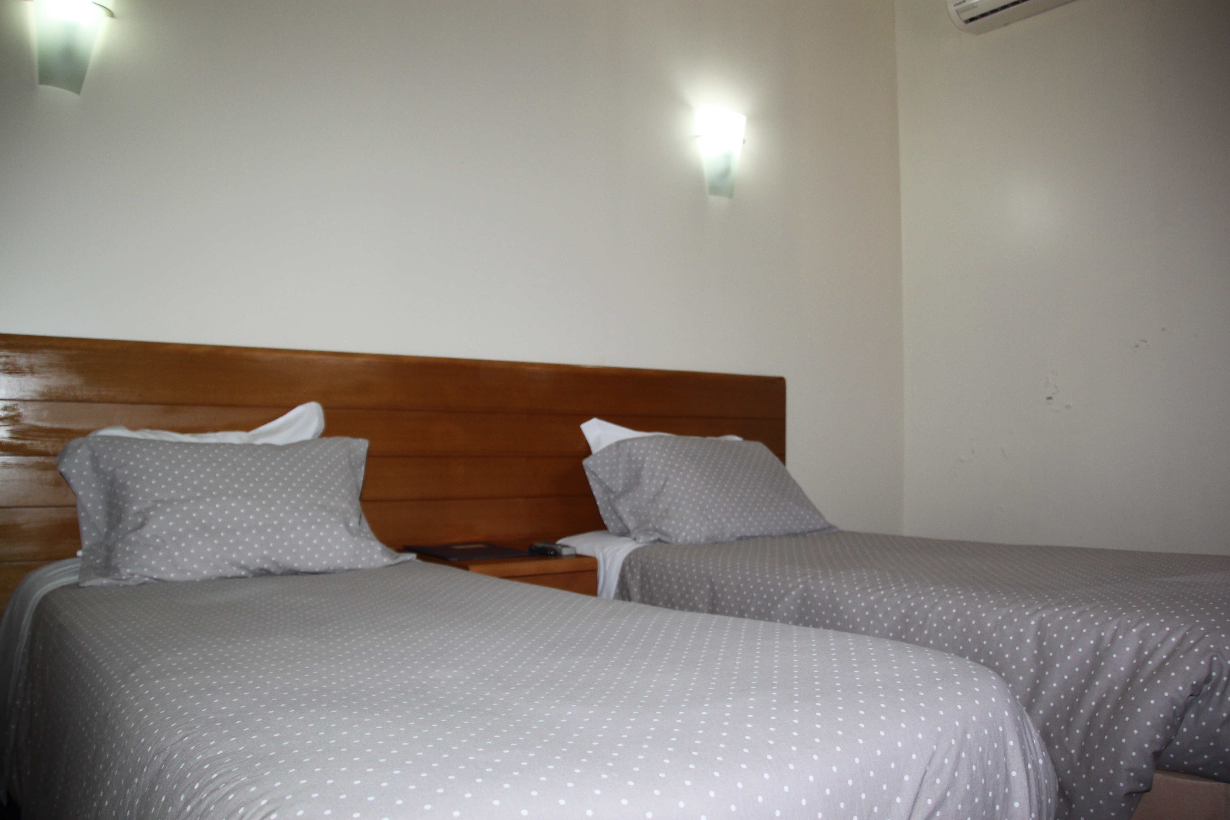 HOTEL QUASAR 18/35