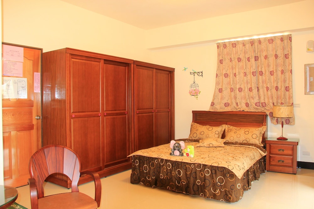 Shang Her Yuan Bed And Breakfast 8/32