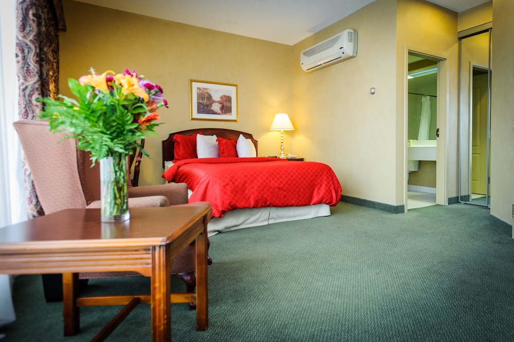 Peterborough Inn & Suites Hotel 27/64