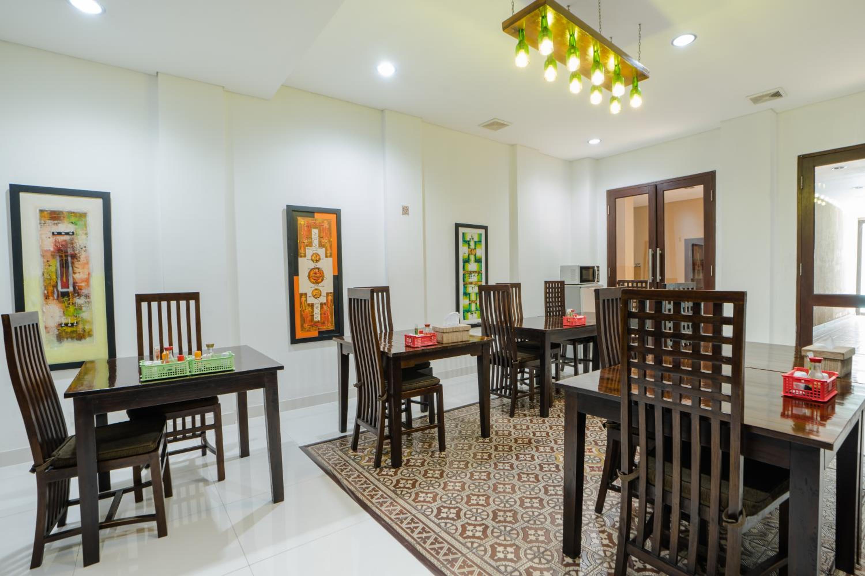 Jambuluwuk Heritage Menteng Suites 32/36