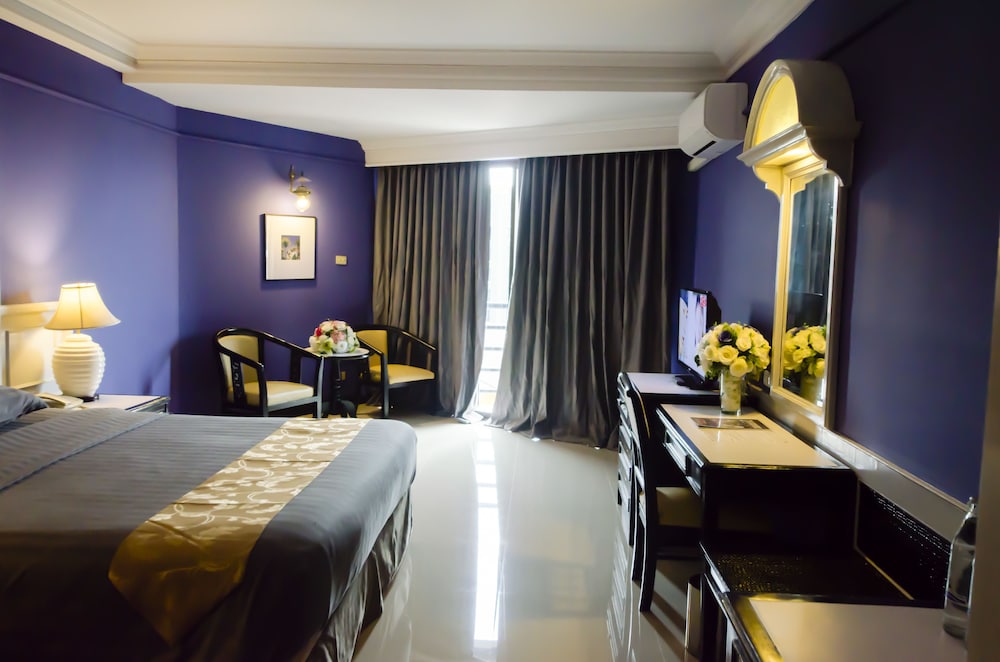 First Pacific Cirrus Hotel 19/50