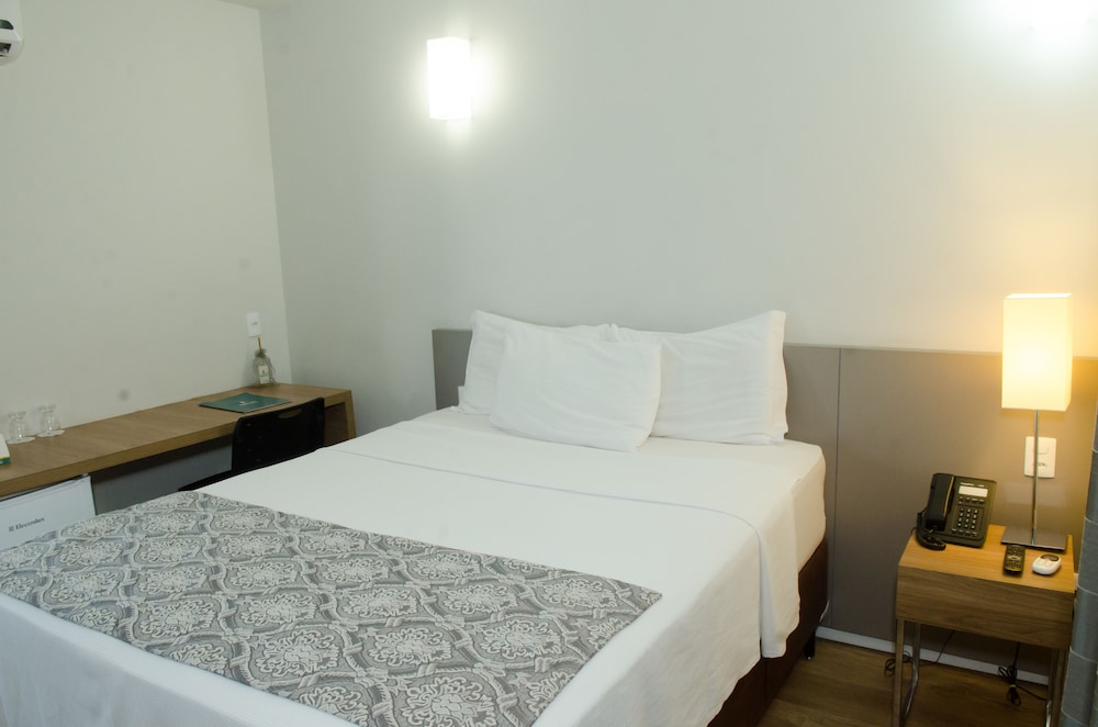 Impar Suites Expominas Hotel 11/49