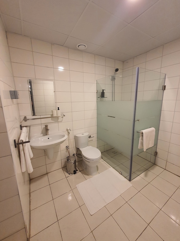 Riggae Tower Hotel 39/39