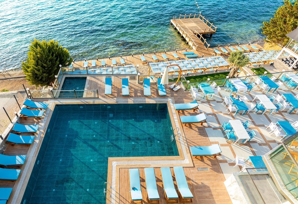 Gulluk Yali Boutique Otel 42/48