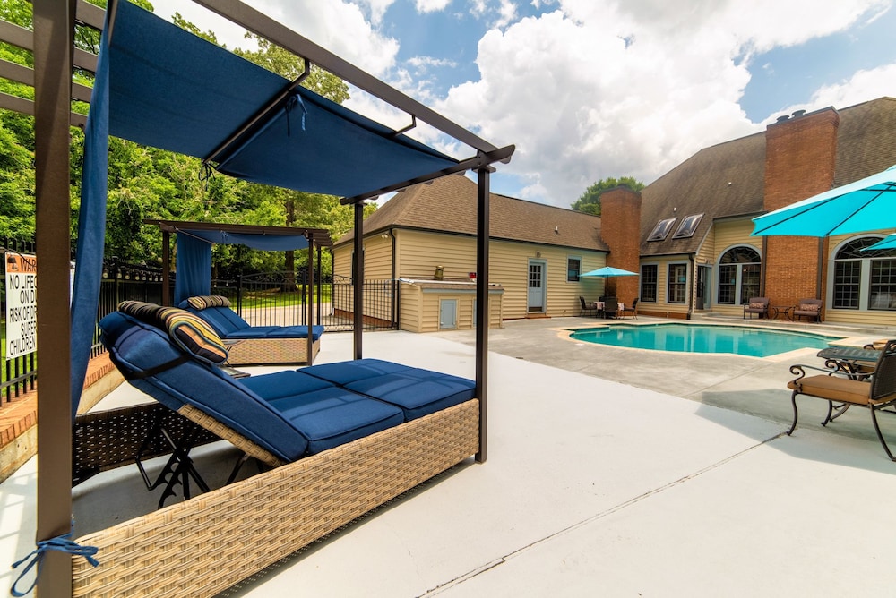 Pleasanton Courtyard Bed and Breakfast 2/49
