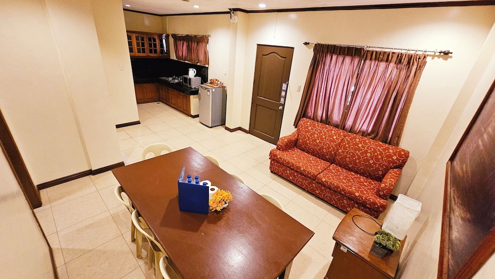 Subic Waterfront Resort & Hotel 35/55