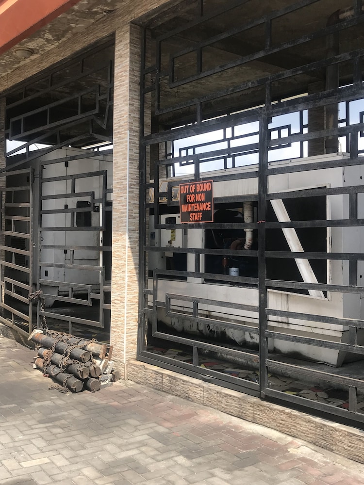Warri Wetland Hotel 30/39