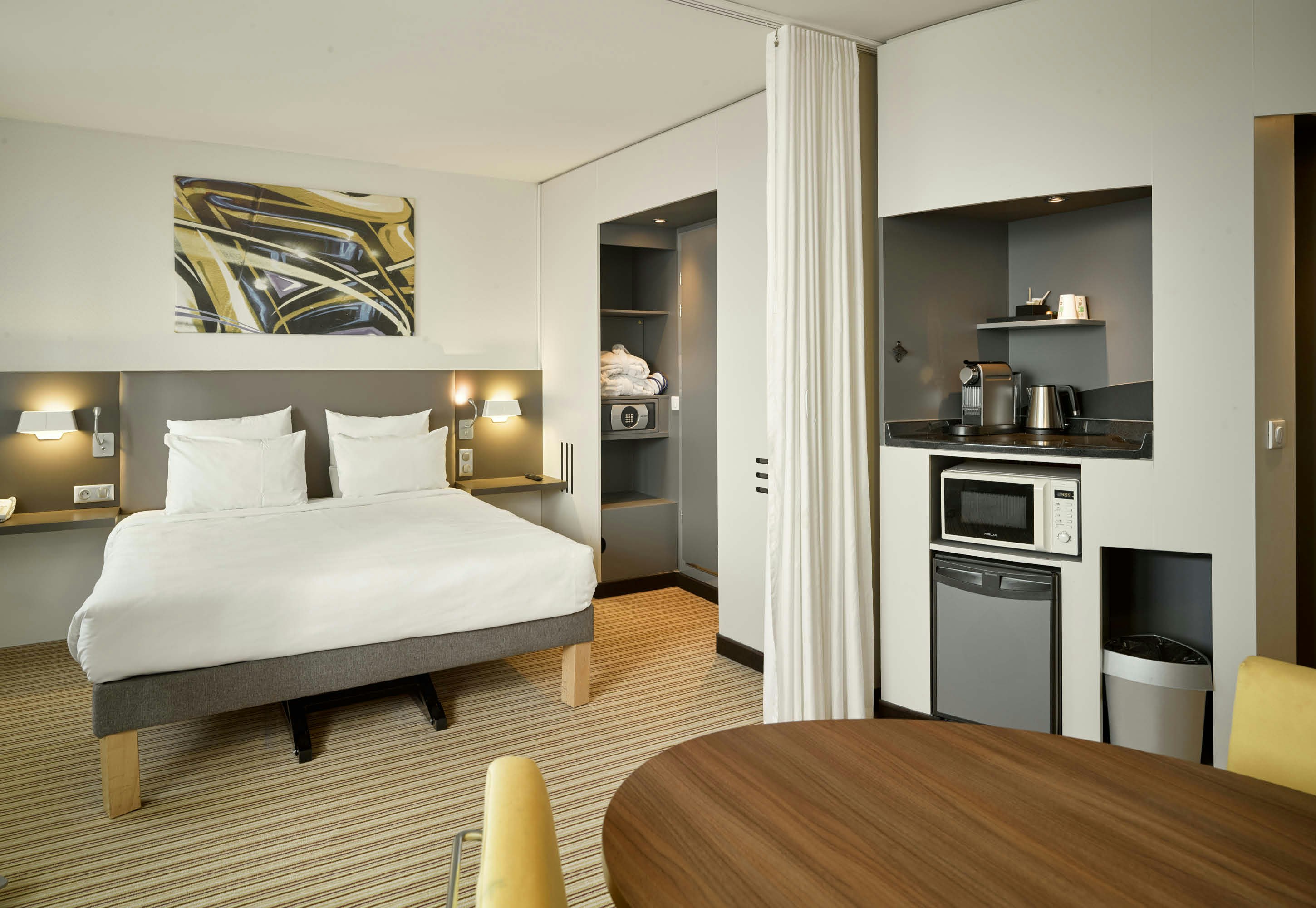 B&B HOME Velizy 9/25