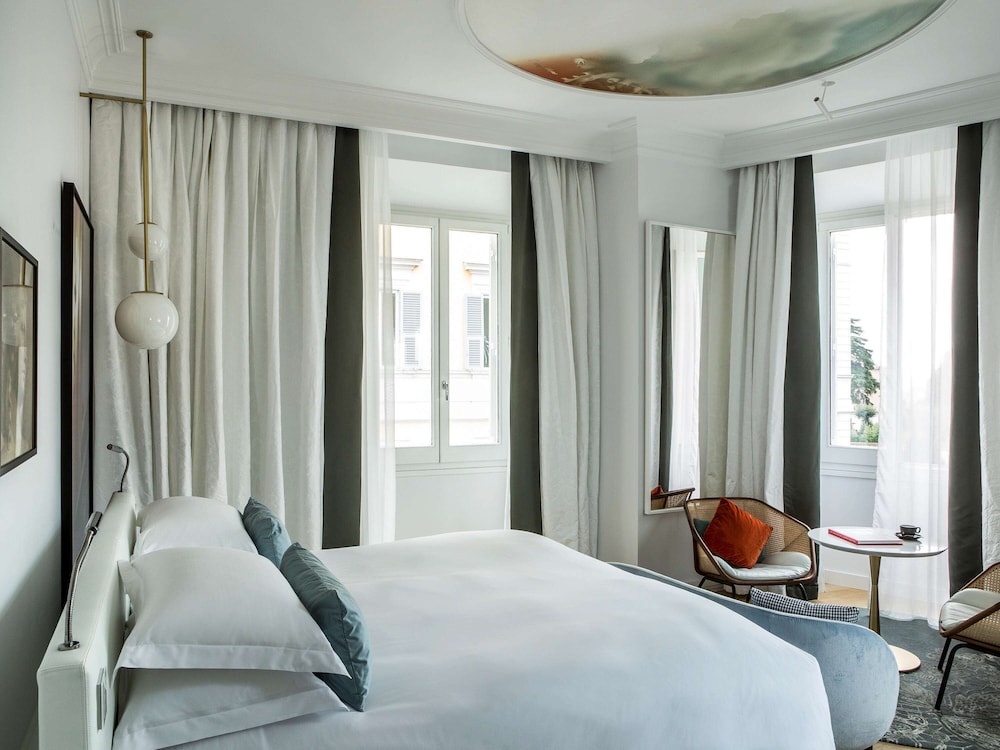 PREMIUM, LUXURY, KING BED