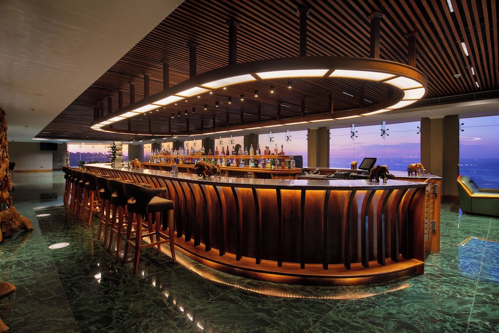 Lobby at Araliya Beach Resort and Spa Unawatuna, UNAWATUNA