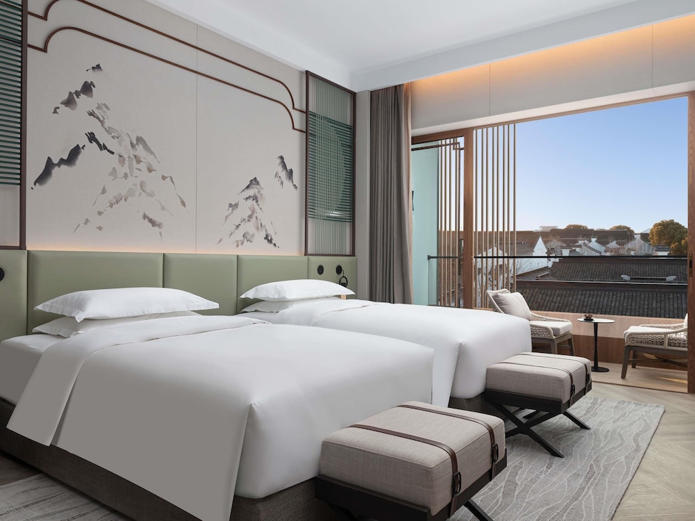 Mountain, Deluxe, Pavilion, Twin Beds, Balcony