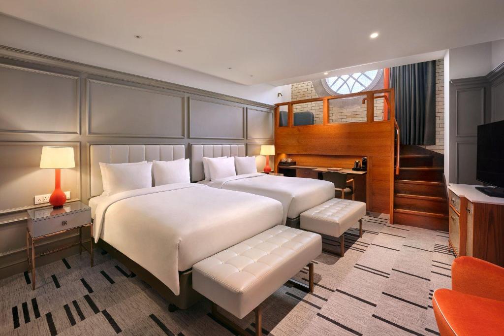 Loft, Family, 2 Double Beds, River View