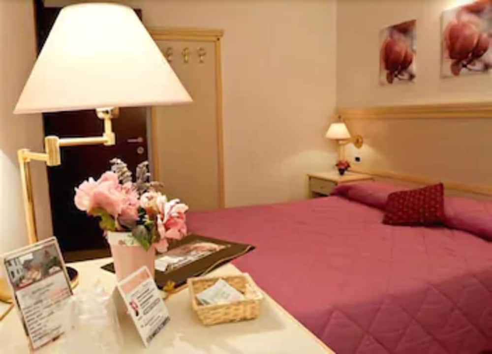 Hotel Corso 15/27