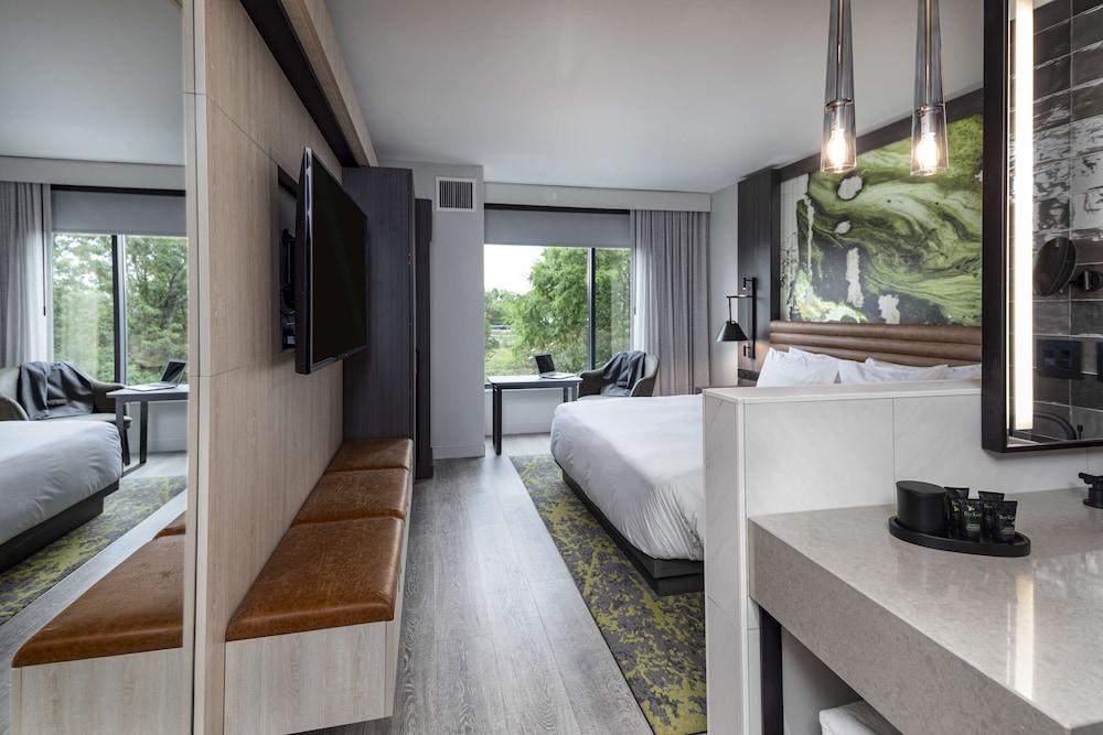 Hyatt Centric Charlotte/Southpark 15/50