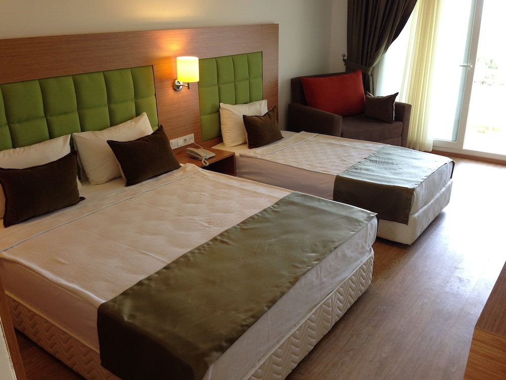 Asr-I Ala Hotel 9/41