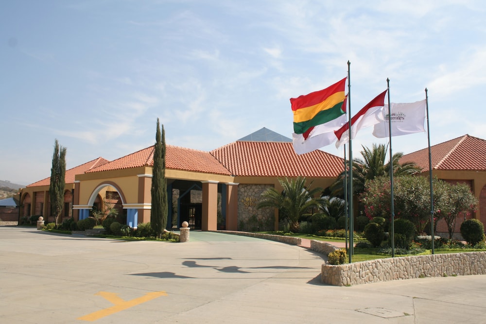 Los Parrales Hotel 1/33