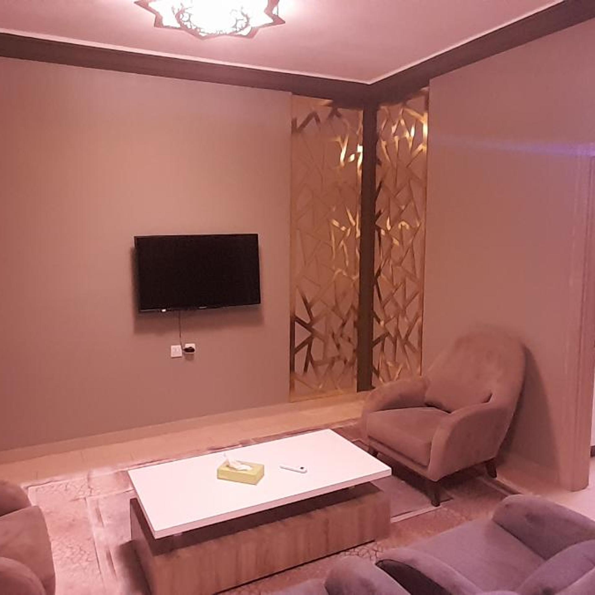 Balcony Hotel and Suites 41/49