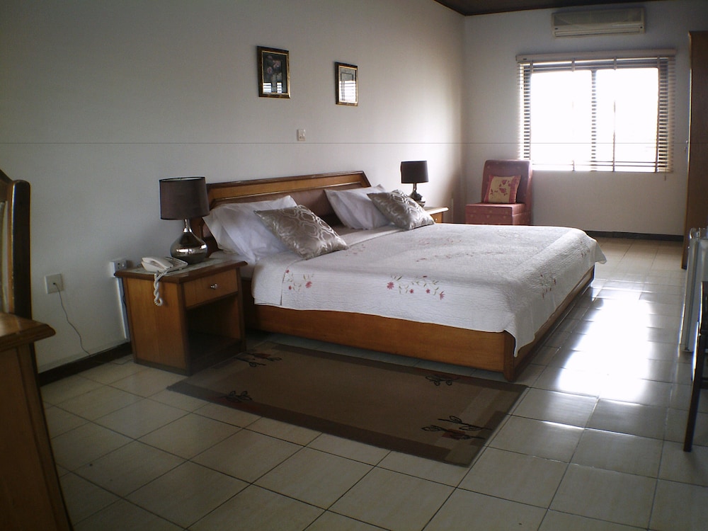 Lavender Lodge Hotel 6/29