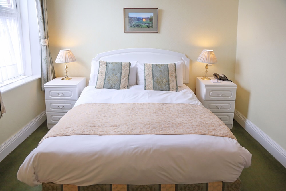 Saxonville Hotel 20/50
