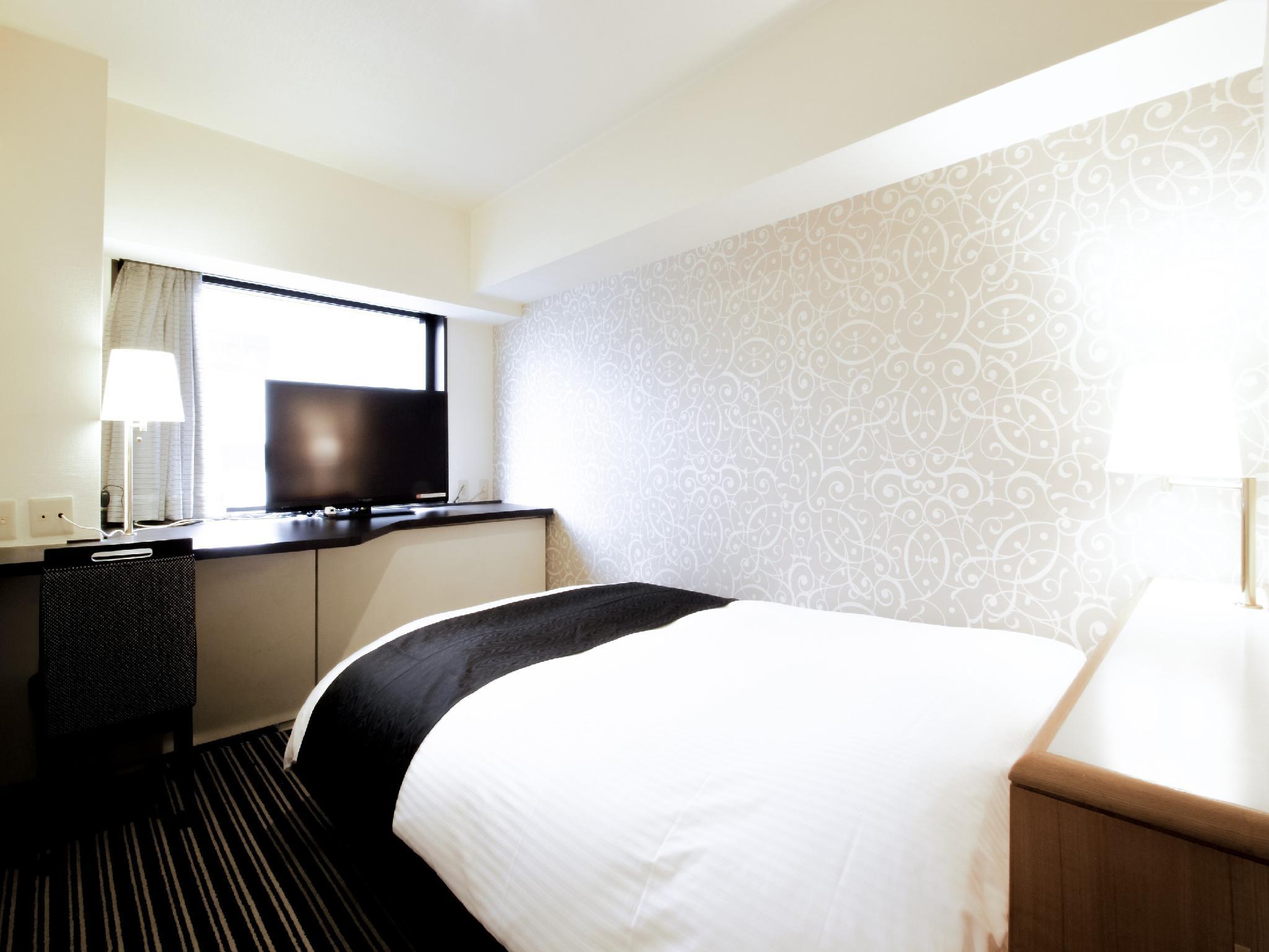 Semi Room, Single, Semi Double Bed