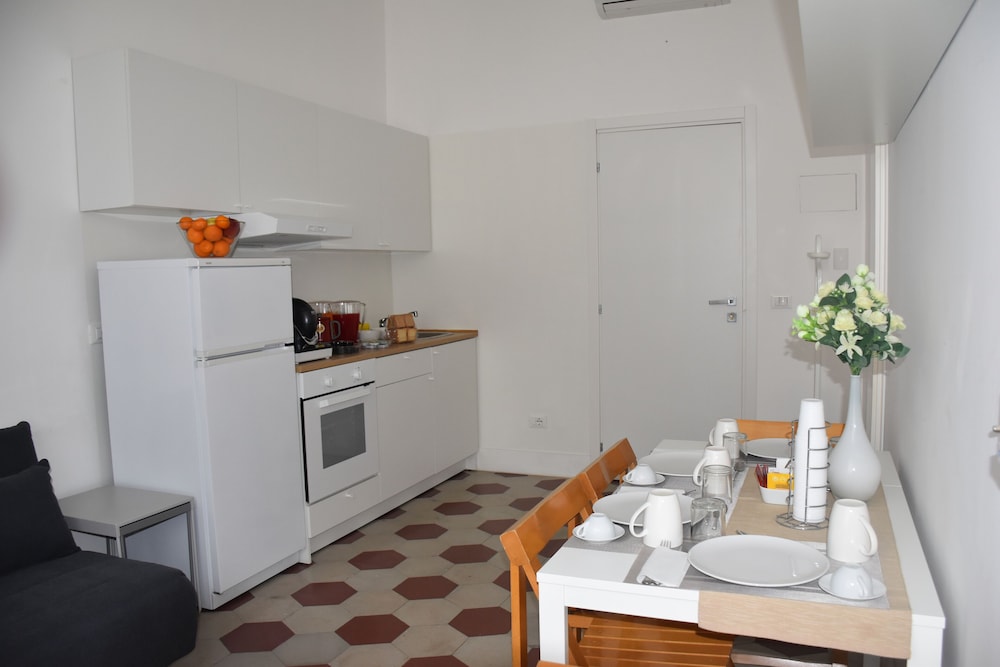 Rhegion B&B 24/40