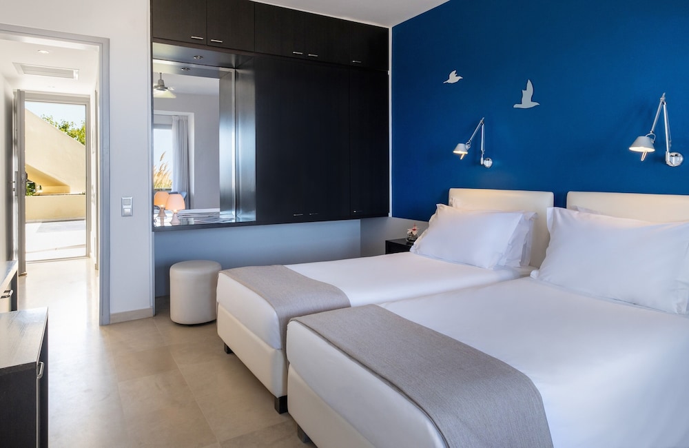 EAST, DOUBLE BED, SEA VIEW