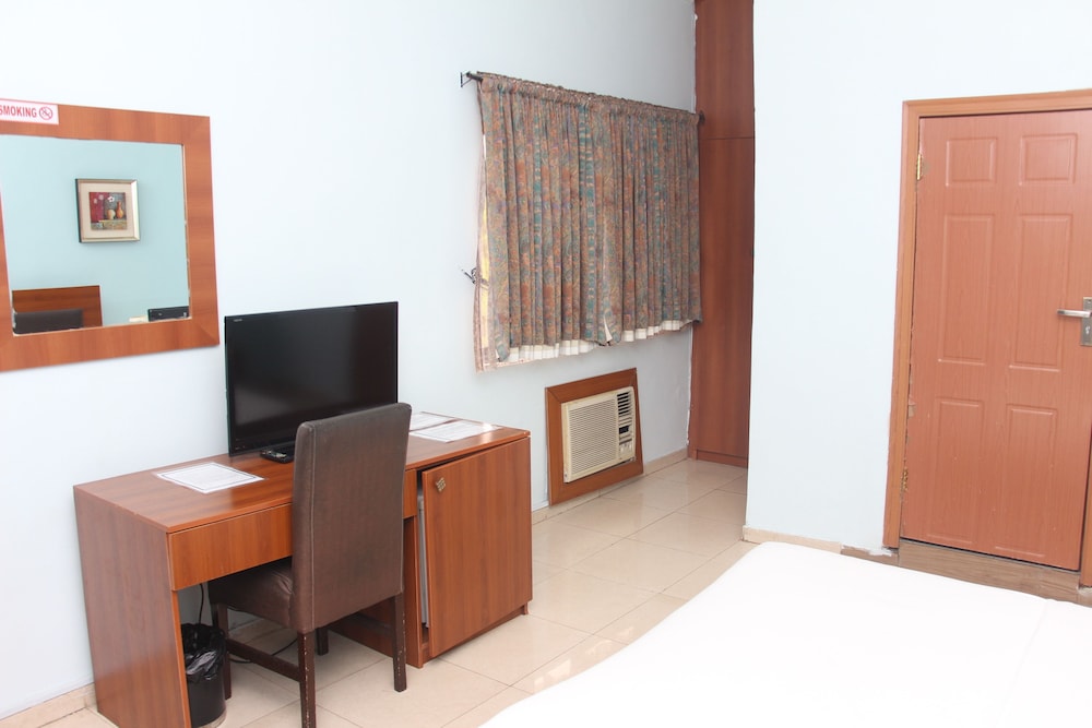 Grand Ibro Hotel Annex 14/16