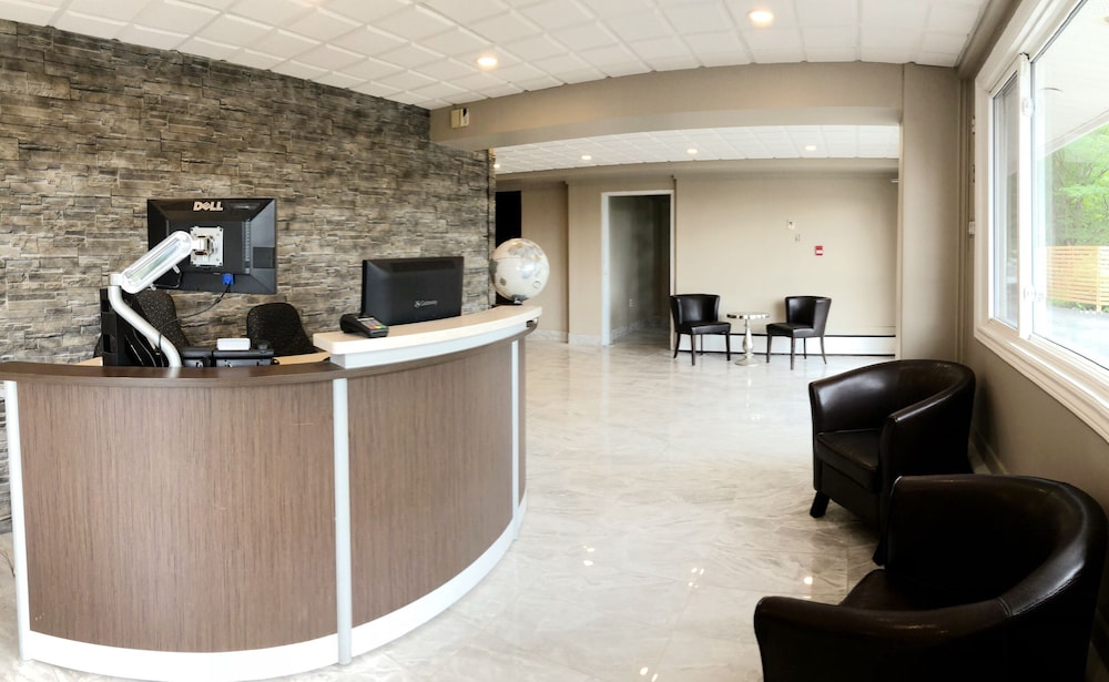 Seasons Inn Halifax 4/17
