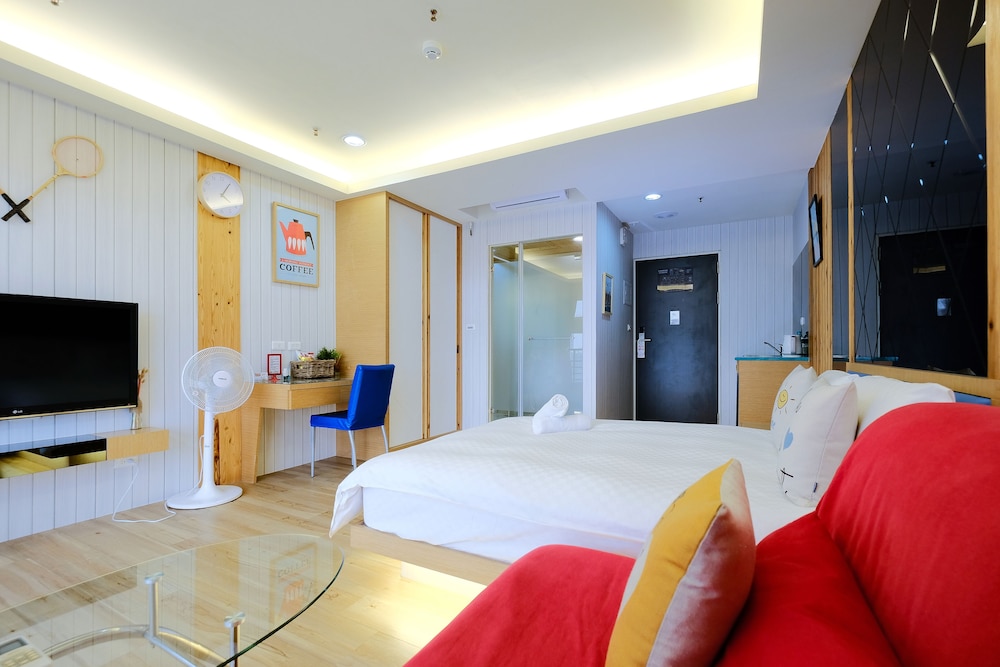 Color Fun Inn 43/60