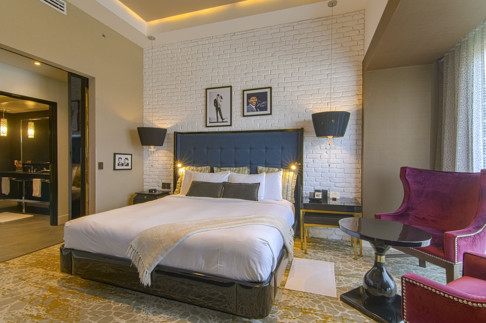 K Tower Boutique Hotel By Lucerna 16/49
