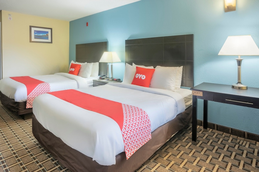 OYO Hotel Knoxville TN Cedar Bluff I-40 7/21