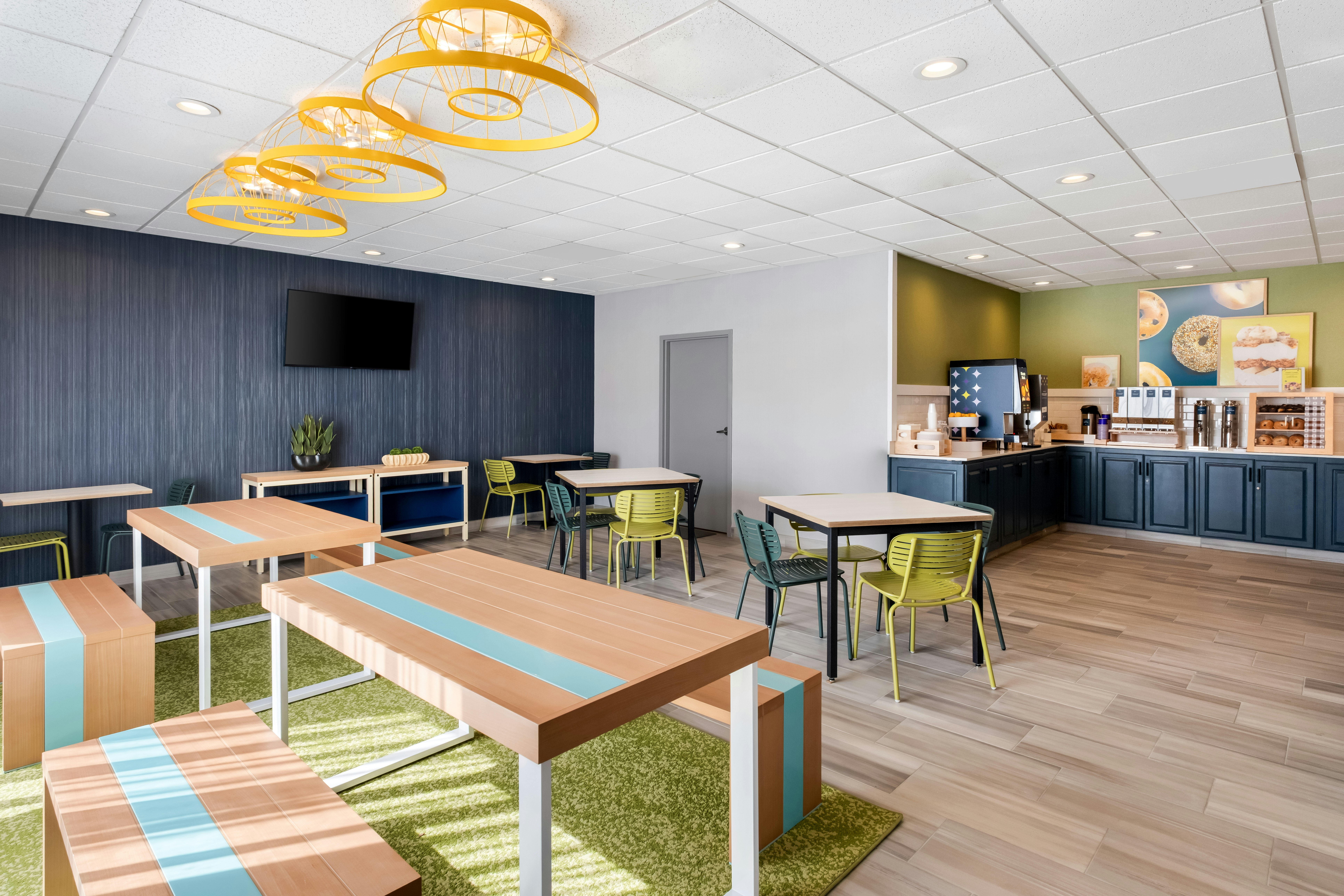Spark by Hilton Staunton 30/41