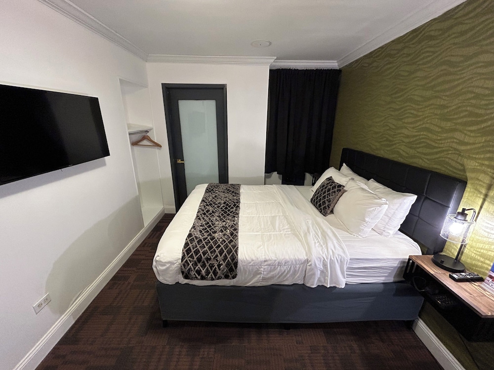 غرفة داخلية قياسية بسرير كوين، Hotel Richland LES 4/10