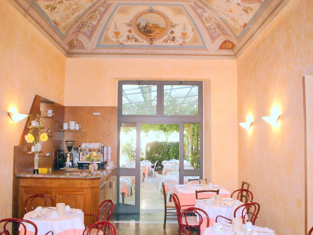Hotel Rita Major 37/59