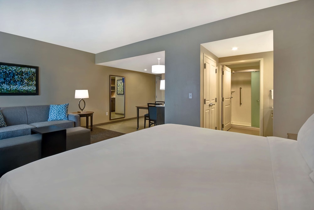 Homewood Suites By Hilton Orlando Flamingo Crossings, FL 22/57