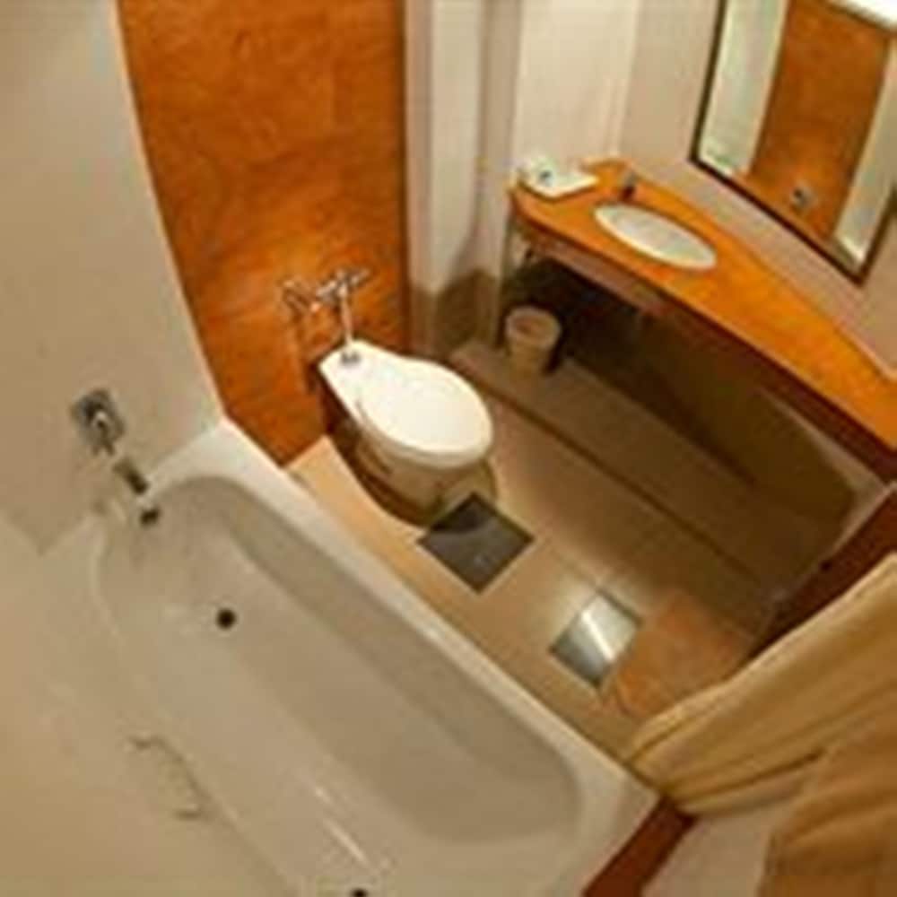 Golden Beach Hotel Pattaya 44/44