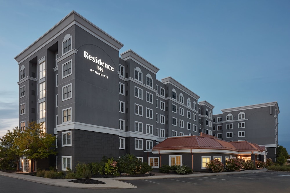 Residence Inn By Marriott Mississauga Arpt Corp Ctr West in MISSISSAUGA
