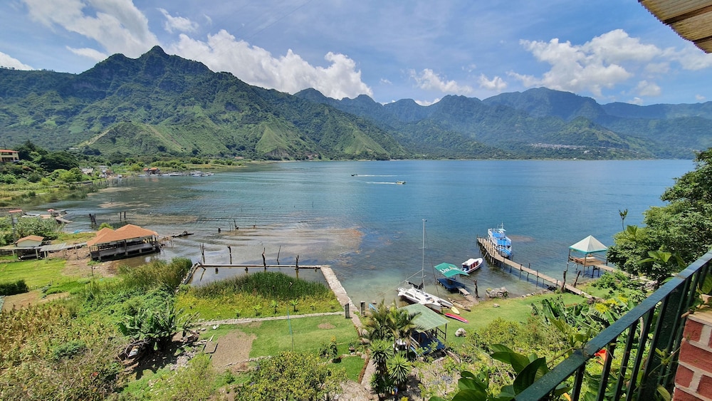 ECO HOTEL UXLABIL ATITLAN 44/49
