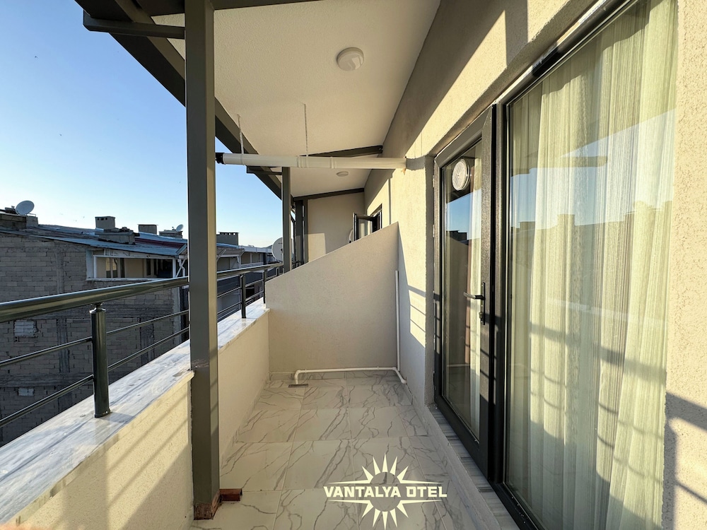 Vantalya Otel 5/33