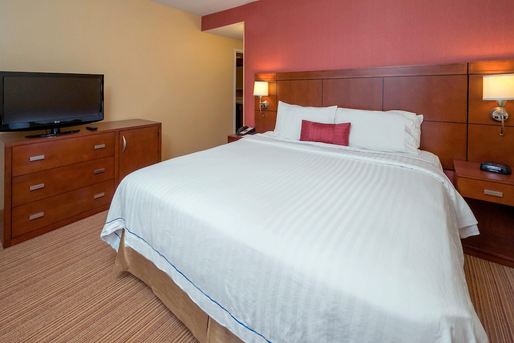 Courtyard By Marriott Winston-Salem Hanes Mall 12/66