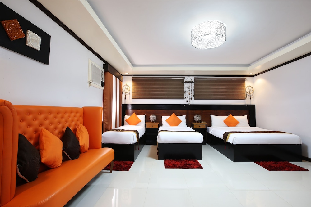 Superior, 2 Queen Beds, Coron Bancuang Mansion 3/6