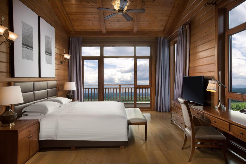 Swiss, Family, Villa, King and Twin Beds, Mountain View, Swissotel Resort Changbaishan 13/16
