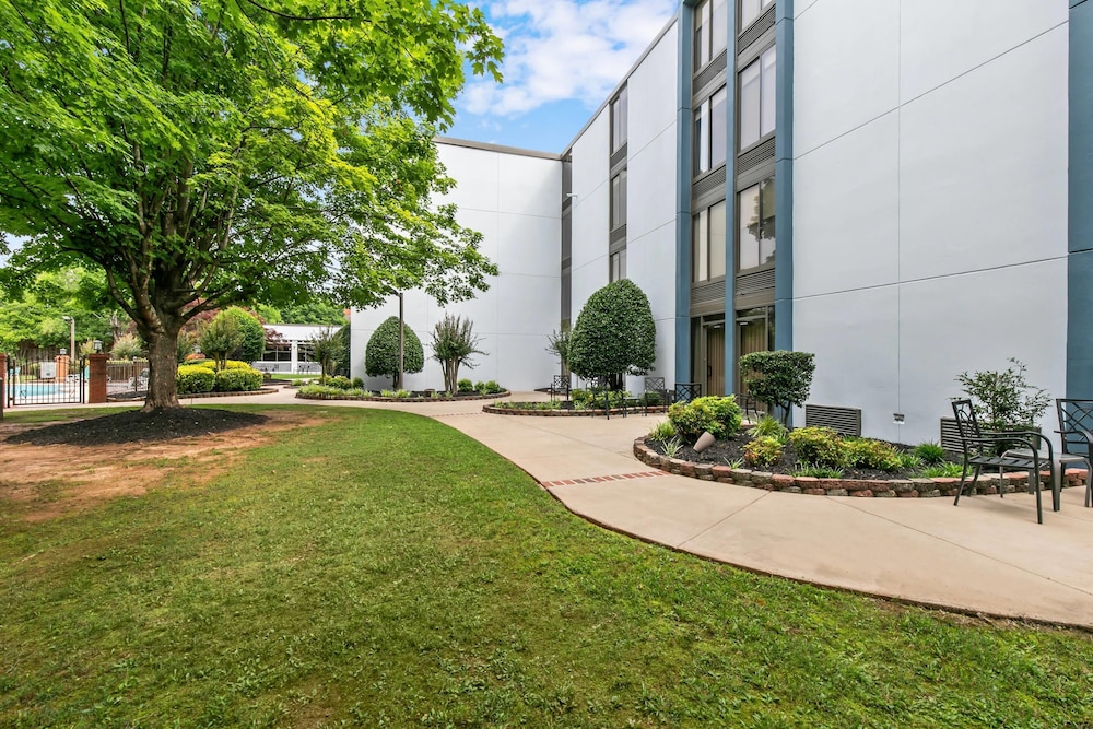 Comfort Inn & Suites Gainesville, GA 54/60