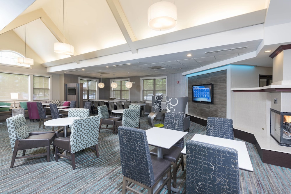 Residence Inn Grand Rapids West 38/40
